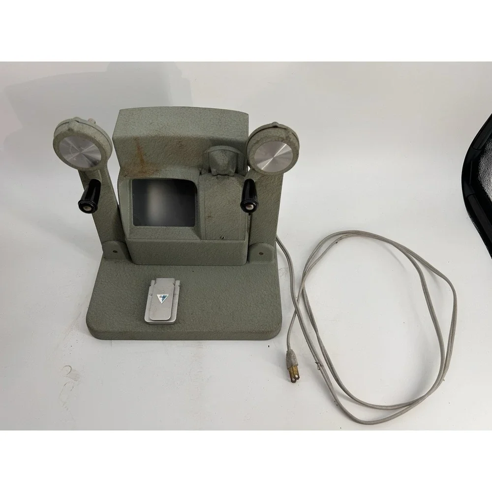 Vintage Baia Challenger Movie Editor Viewer Original Box 8MM 120 VAC